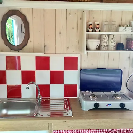De Akker, Unieke Overnachting In Pipowagens! Holiday home *