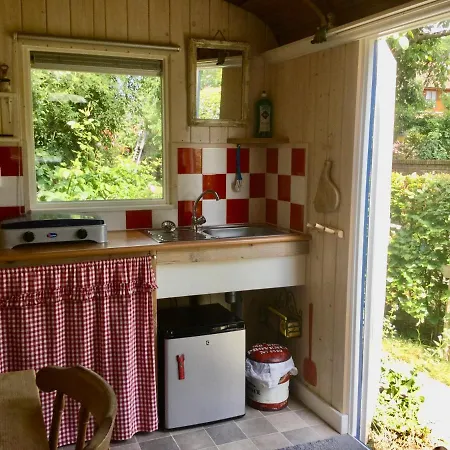 Dom wakacyjny De Akker, Unieke Overnachting In Pipowagens!