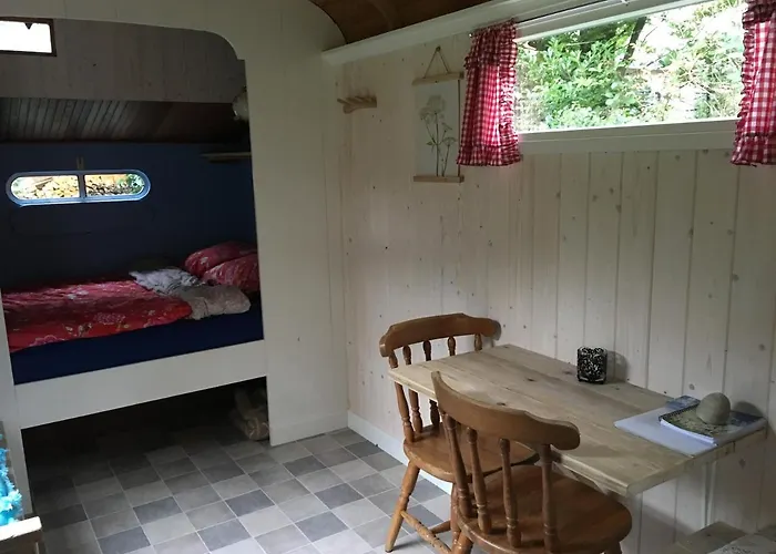 De Akker, Unieke Overnachting In Pipowagens! Semesterbostad Ommeren