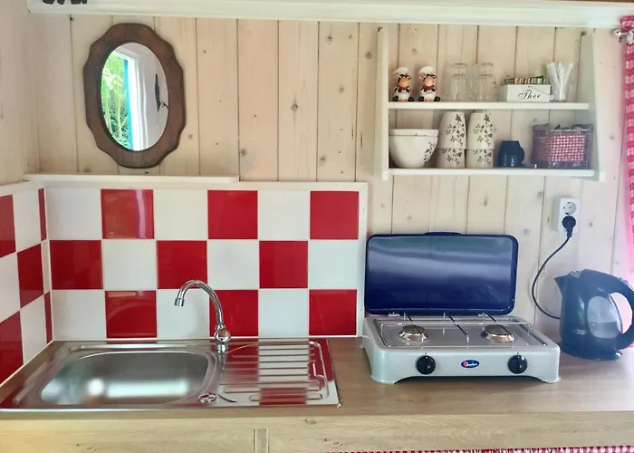 De Akker, Unieke Overnachting In Pipowagens! Semesterbostad *